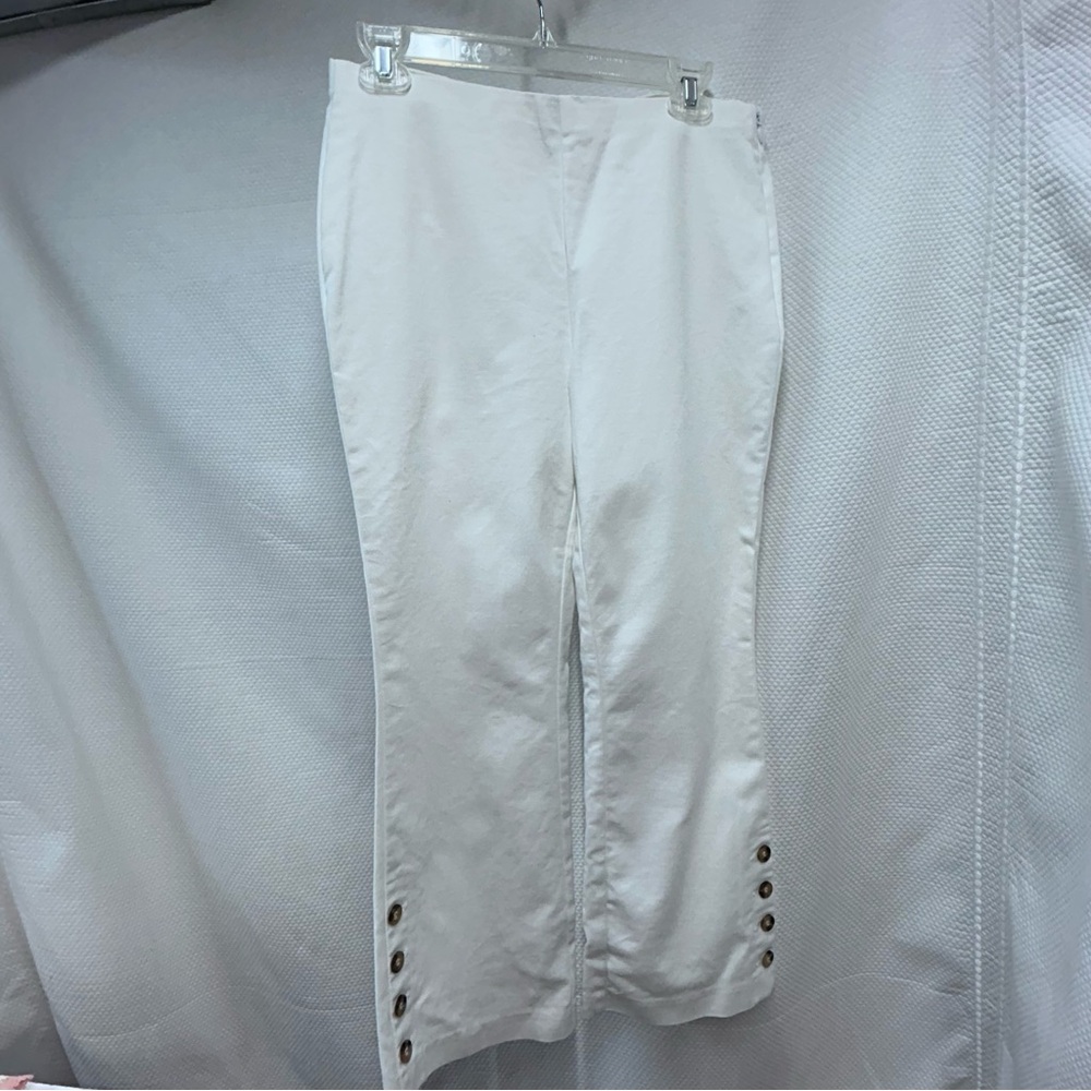 Crosby White Capris with Button Detail